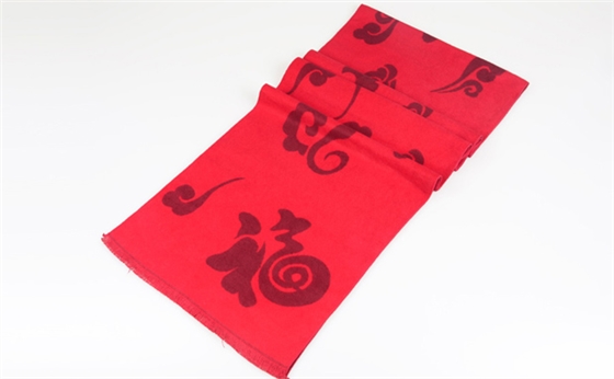 年會(huì)紅色圍巾