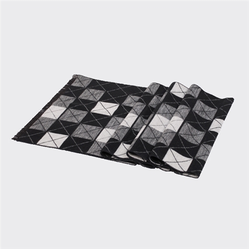 時(shí)尚格子圍巾