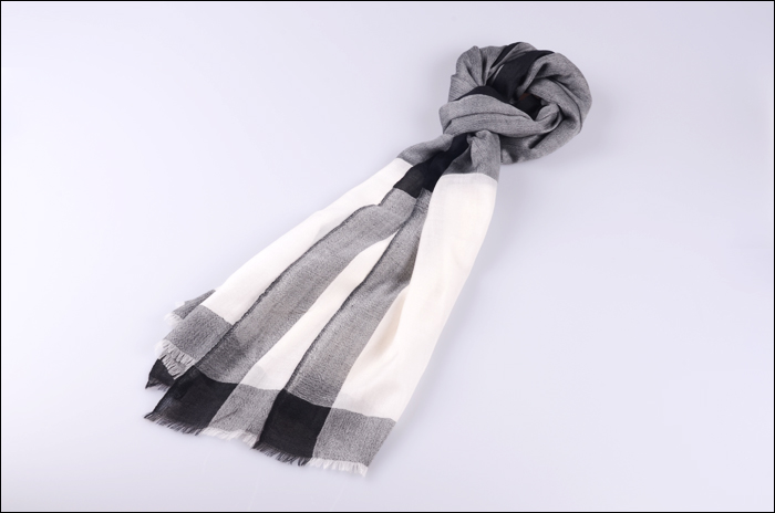 羊絨圍巾 格子圍巾 女士圍巾 圍巾批發(fā)