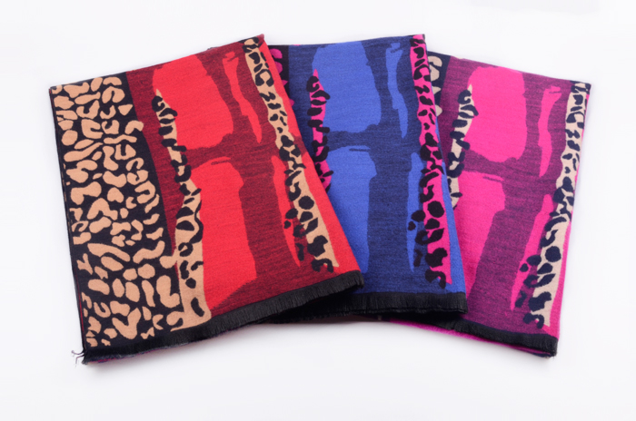 提花披肩 披肩定制 圍巾廠家 拉絨披肩 提花披肩 披肩定制 圍巾廠家 拉絨披肩