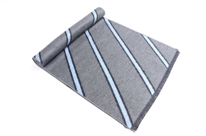 男士圍巾 真絲圍巾 圍巾批發(fā) 圍巾定制 男士圍巾 真絲圍巾 圍巾批發(fā) 圍巾定制