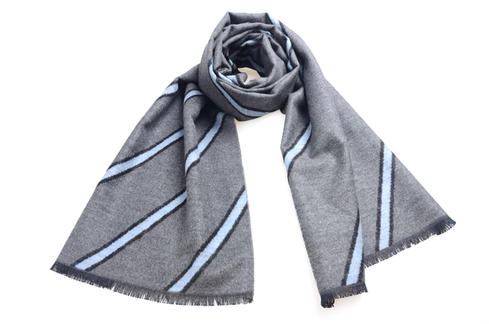 男士圍巾 真絲圍巾 圍巾批發(fā) 圍巾定制 男士圍巾 真絲圍巾 圍巾批發(fā) 圍巾定制