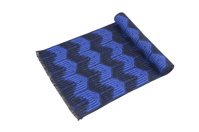 蠶絲圍巾展開效果