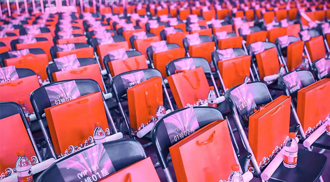 羊毛圍巾禮品包裝展示